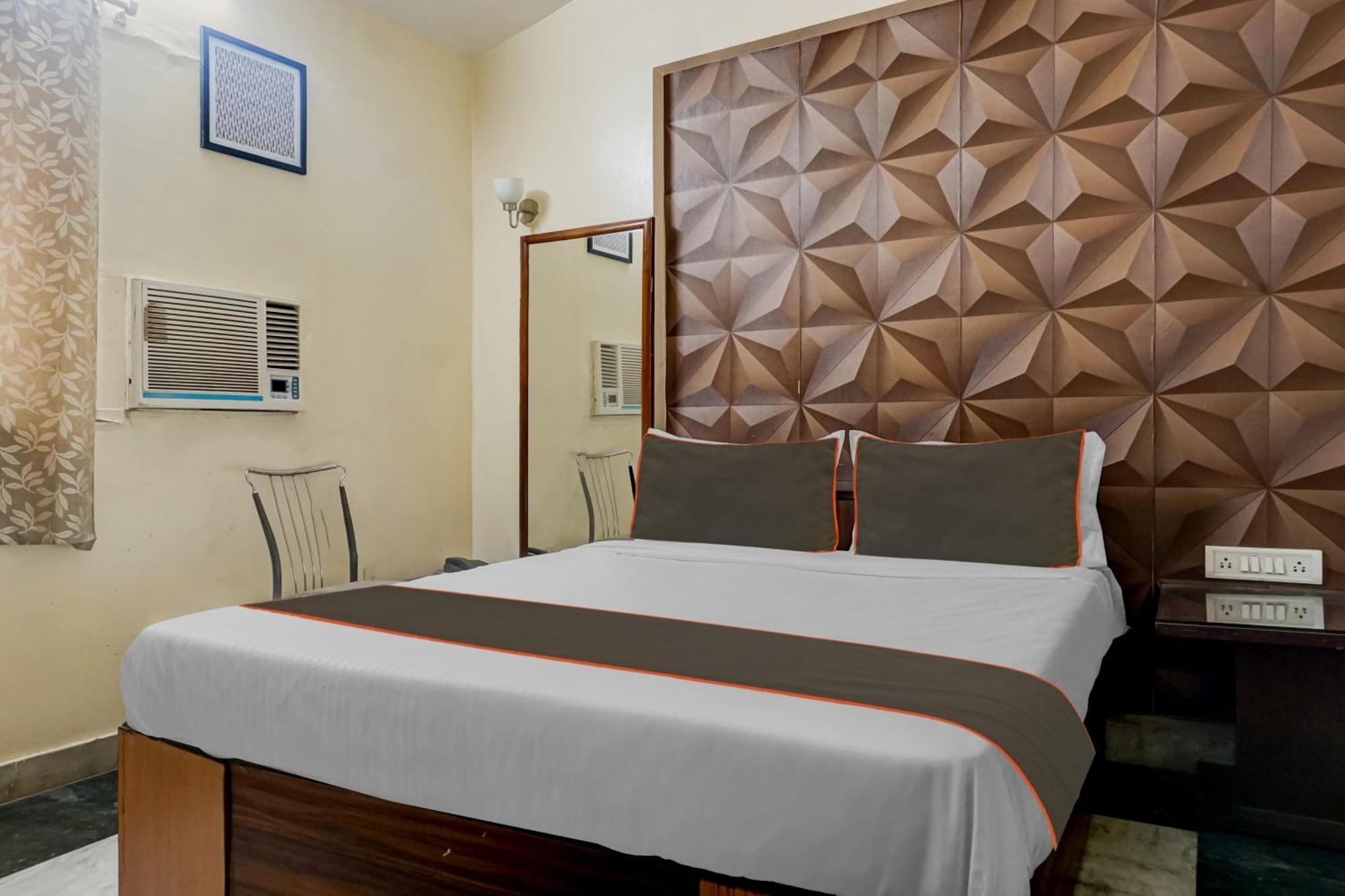 Hotel Galaxy Residency Kalyani Nagar Pune Esterno foto