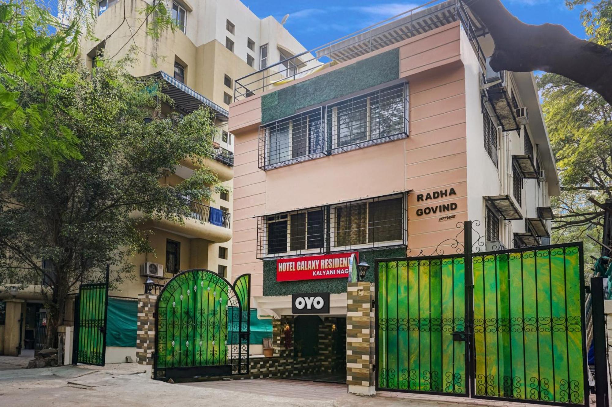 Hotel Galaxy Residency Kalyani Nagar Pune Esterno foto