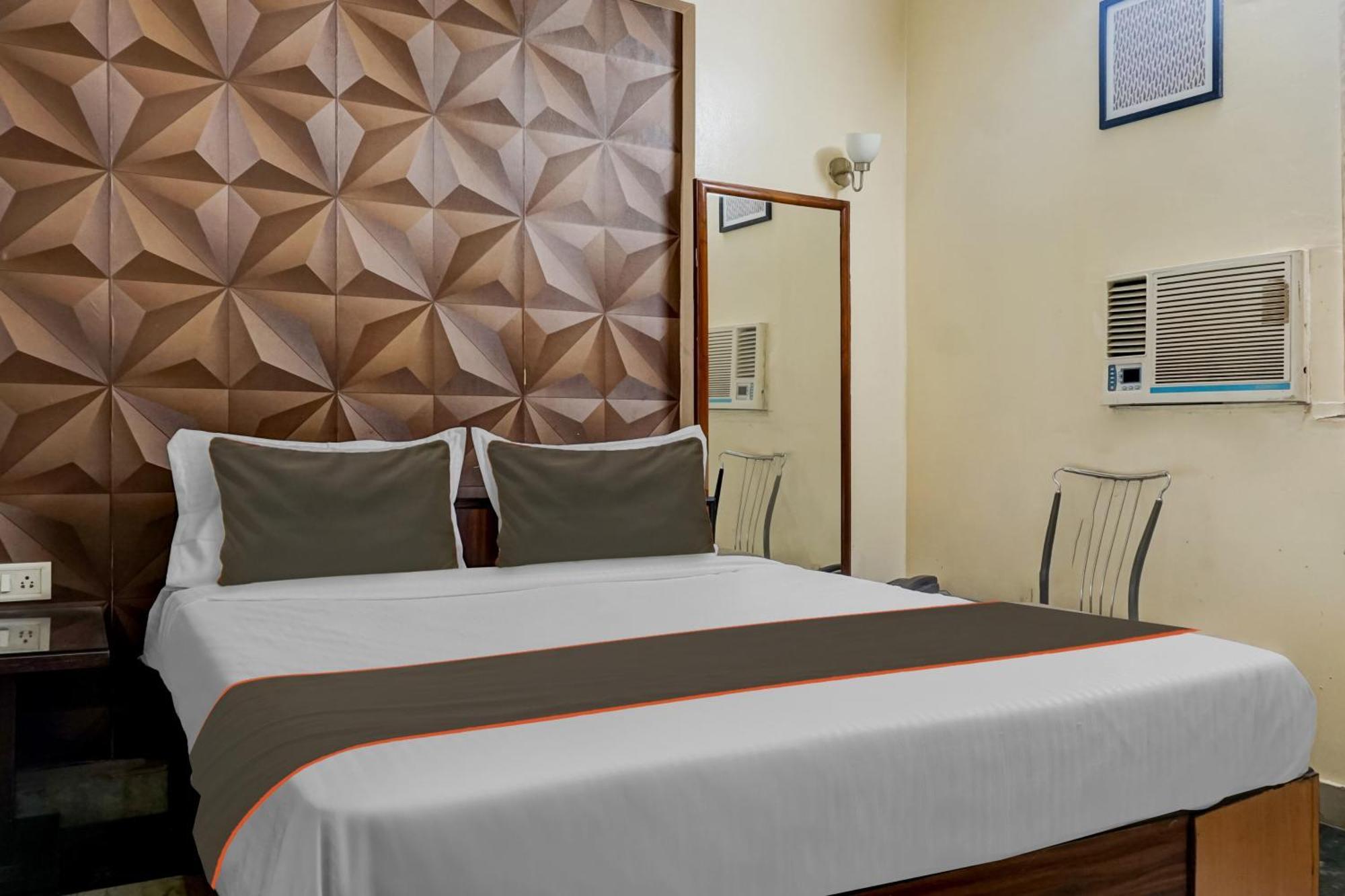 Hotel Galaxy Residency Kalyani Nagar Pune Esterno foto